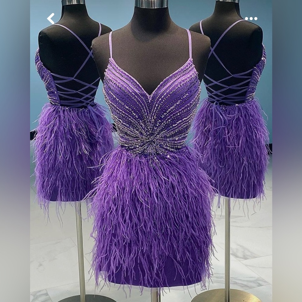 Purple Feather Homecoming/Prom/School Dance Dress - Size 4/6